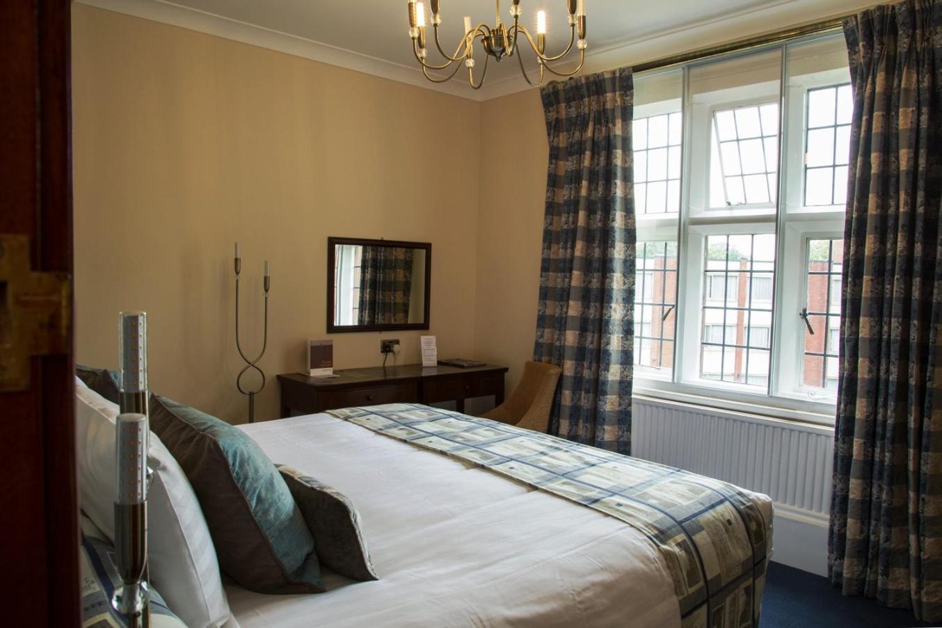 Best Western Plough And Harrow Hotel Birmingham Exterior photo